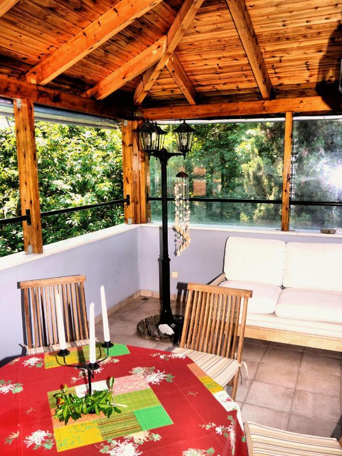 Steinturm Mit Dach-Terrasse Zwischen Fluss, Meer Und Gebirge- Spiti Pirgos Paralia Sergoulas Екстериор снимка